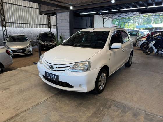 TOYOTA ETIOS 1.3 XS 16V FLEX 4P MANUAL